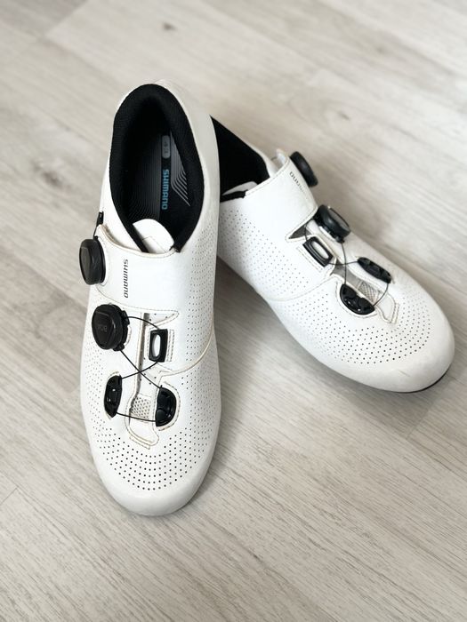 Pantofi ciclism Shimano SH-RC701, in stare excelenta, aproape noi