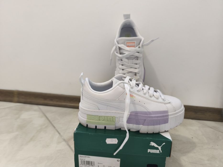 Маратонки Nike...