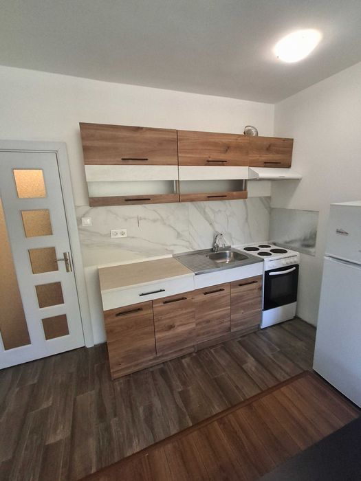 Дава се под наем Едностаен апартамент в София, Център - 35 кв.м за 350 € - Снимка #4