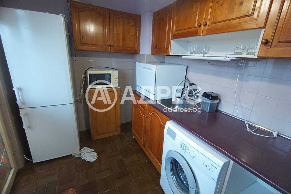 Дава се под наем Двустаен апартамент в Разград, Център - 64 кв.м за 255 € - Снимка #3