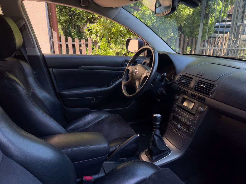 Toyota avensis 2006 deisel 2.2