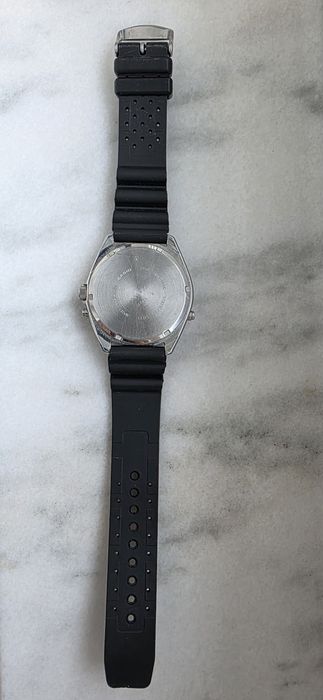 Casio AMW 320C - vintage Japan