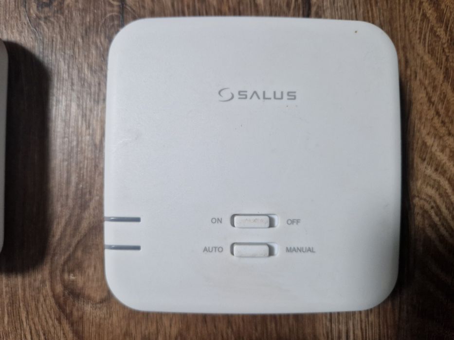 Termostat Salus RT520RF - DEFECT