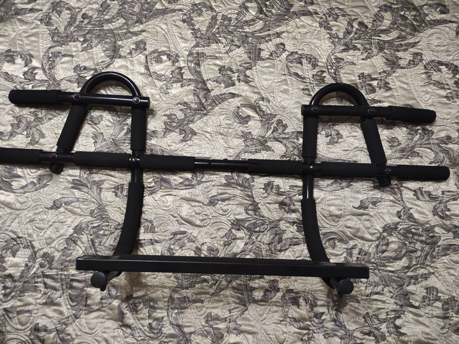 Турник дверной за 8000 (самовывоз)