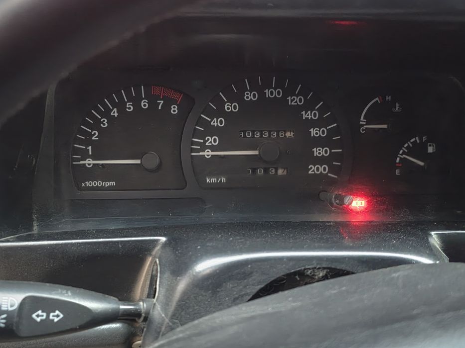 Nexia 1 2001-yil kraska petno bor