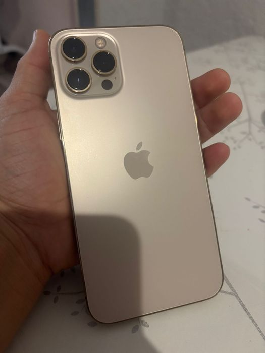 Продам айфон 12 про макс