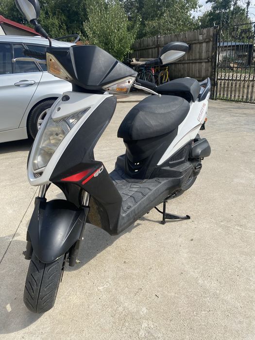 Scuter Kymco Agility RS 50cc