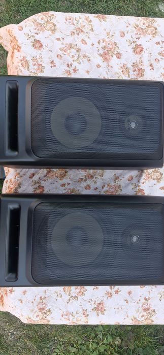 Boxe Akai model SW-M 40