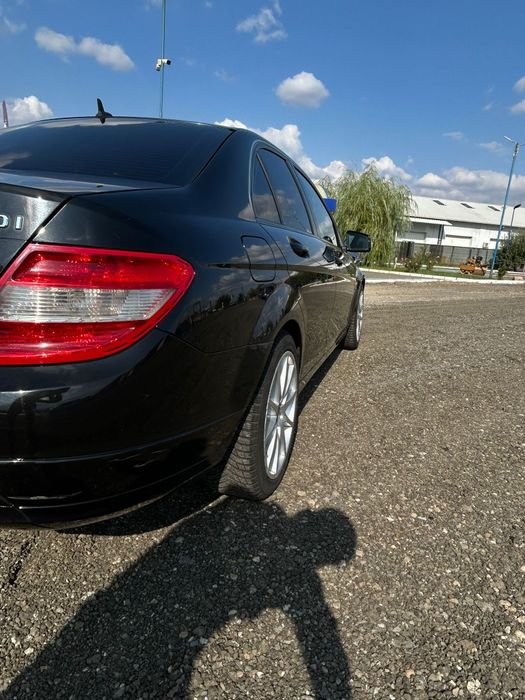MERCEDES-BENZ E-Class 2009 — imagine 3