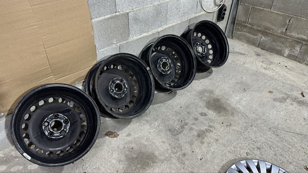 Железни джанти 16 5х112 + оригинални тасове VW