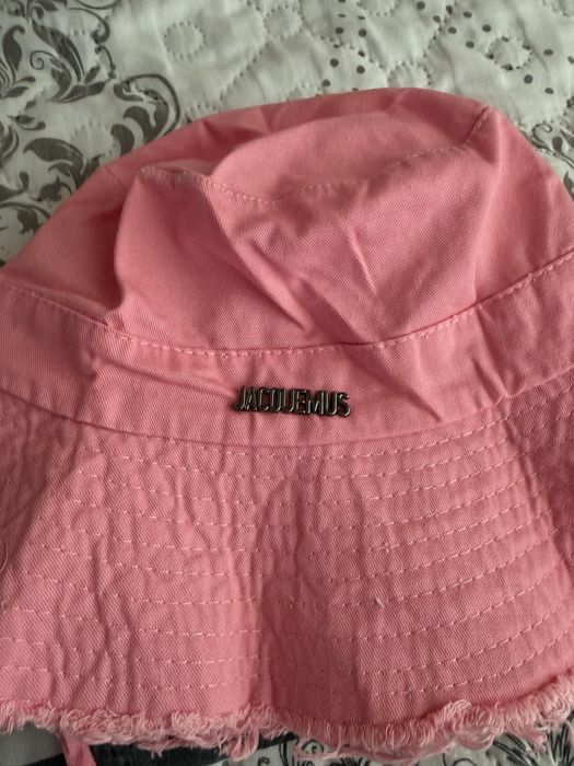 Шапки Jacquemus последни бройки