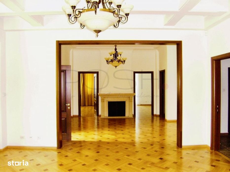Apartament in vila 250mp + curte exclusiva 300mp, Piata Dorobanti