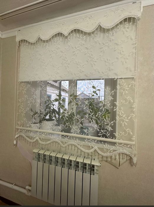 Жалюзи и роллшторы,карнизы