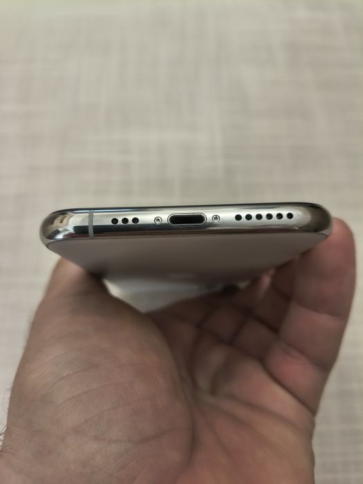 Vând telefon iPhone 11 Pro 100% baterie