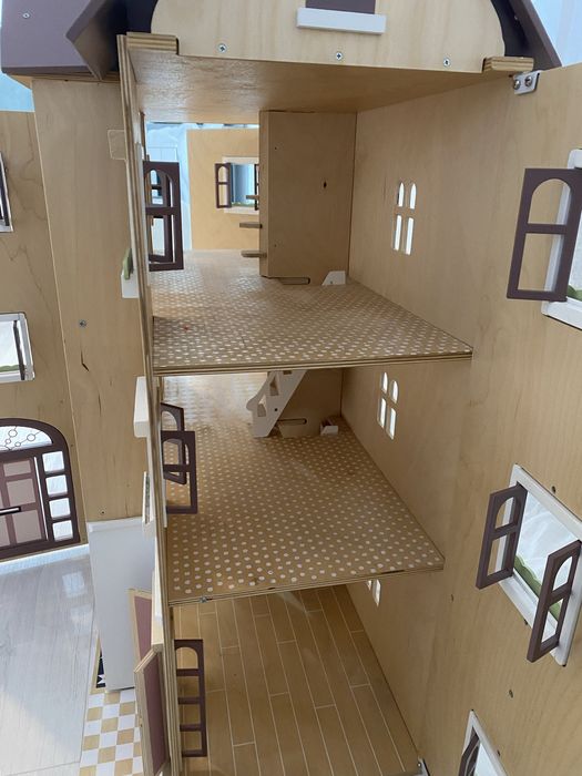 Casă de păpușă din lemn Fantail Hall Tender Leaf Toys cu 3 etaje