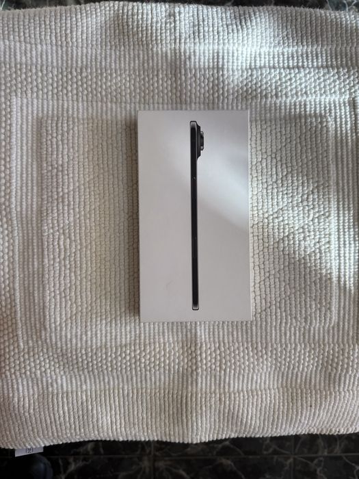 Продавам Iphone Air