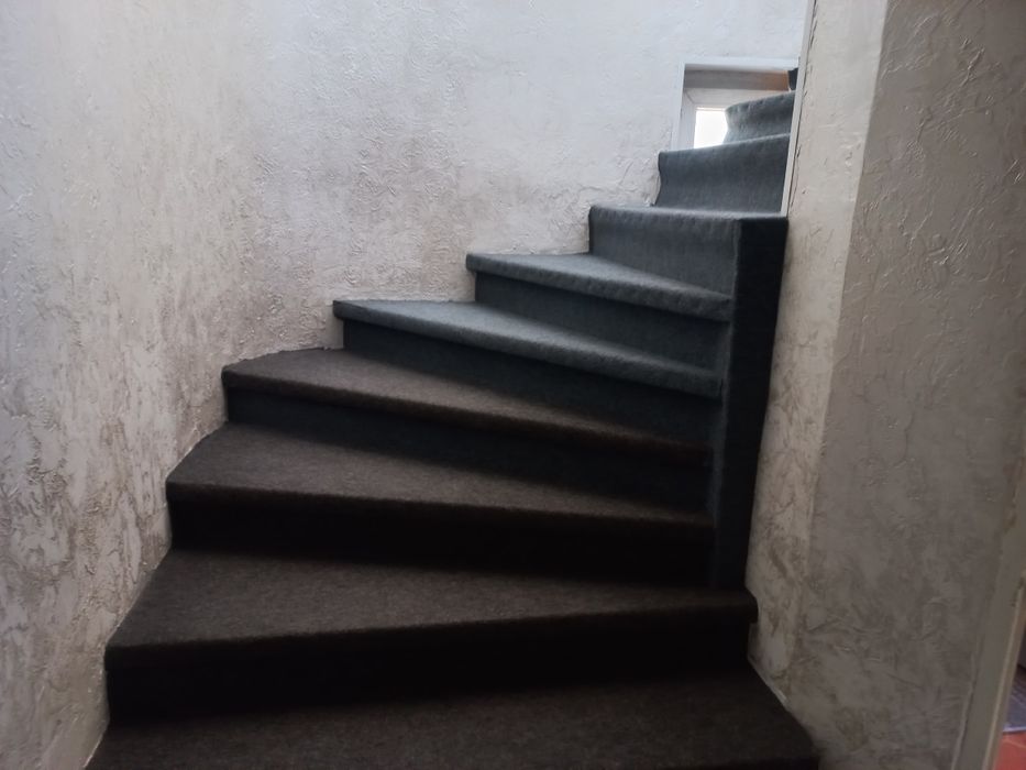 Дом двухэтажный в центре