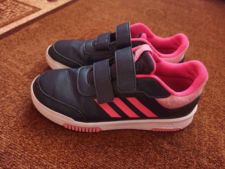 Детски кожени маратонки Adidas