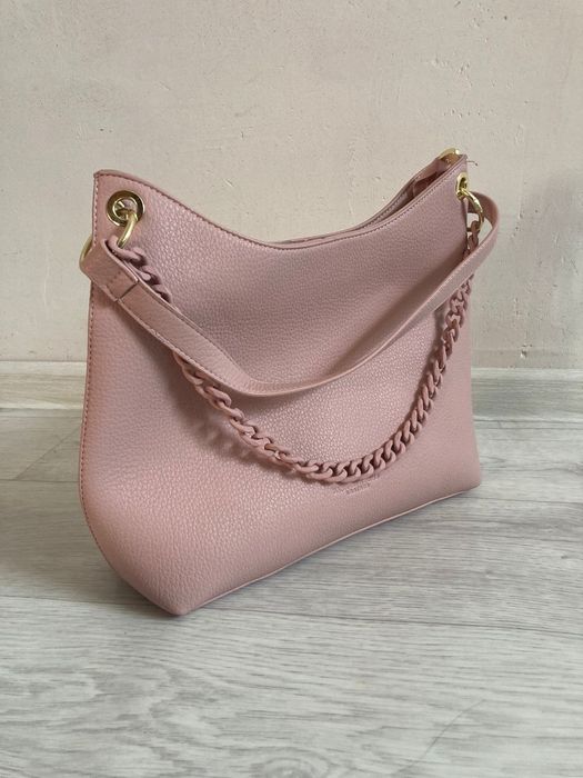 Женские сумки...