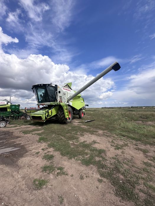 Claas Tucano 450