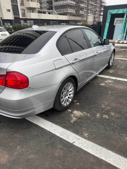 BMW Seria 3 2009 — imagine 5