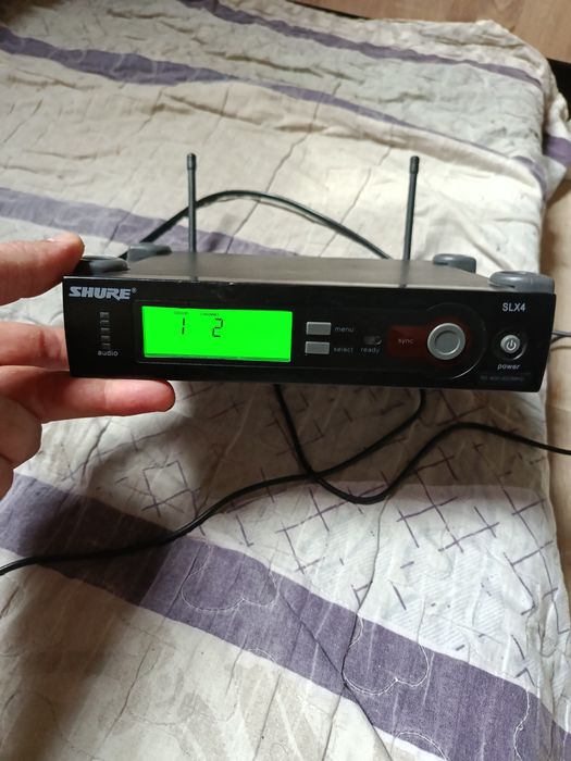 Продам беспроводной ресивер Shure