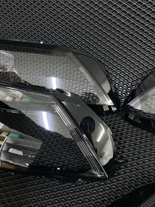 Стекла Фары Volkswagen Passat B7