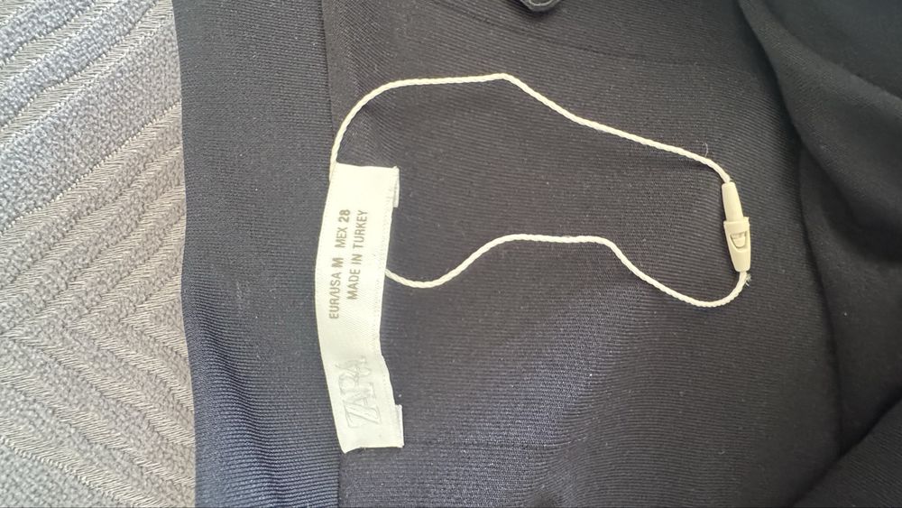 Продам новое платье Zara
