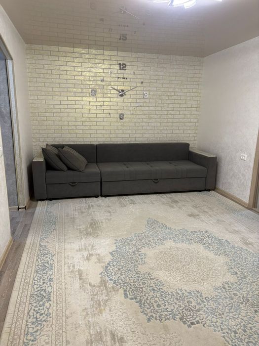 Продам 4 комнатную квартиру