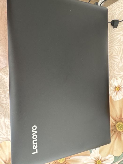 продаю ноут  Lenovo 80XR
