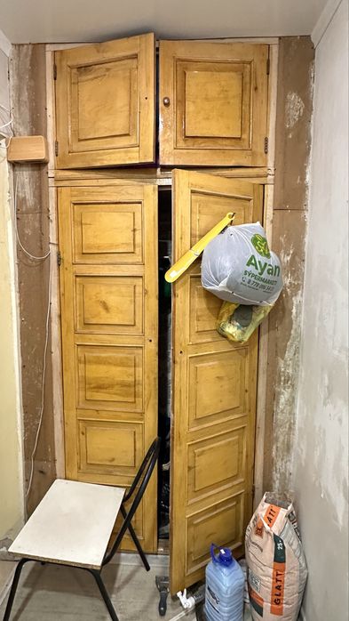 деревянная дверь