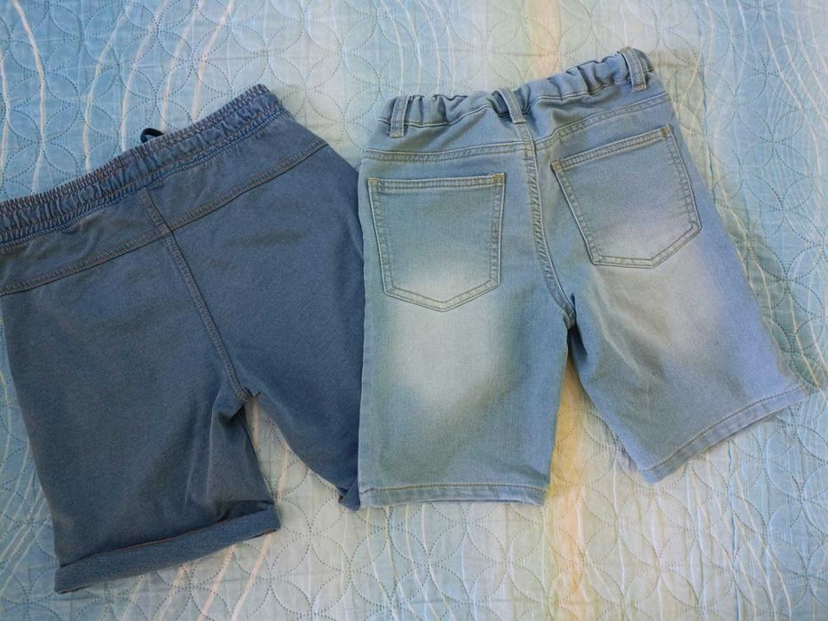 Два чифта къси панталонки