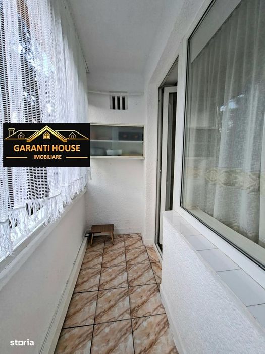 George Cosbuc, apartament cu 3 camere, semidecomandat, 320€/Luna