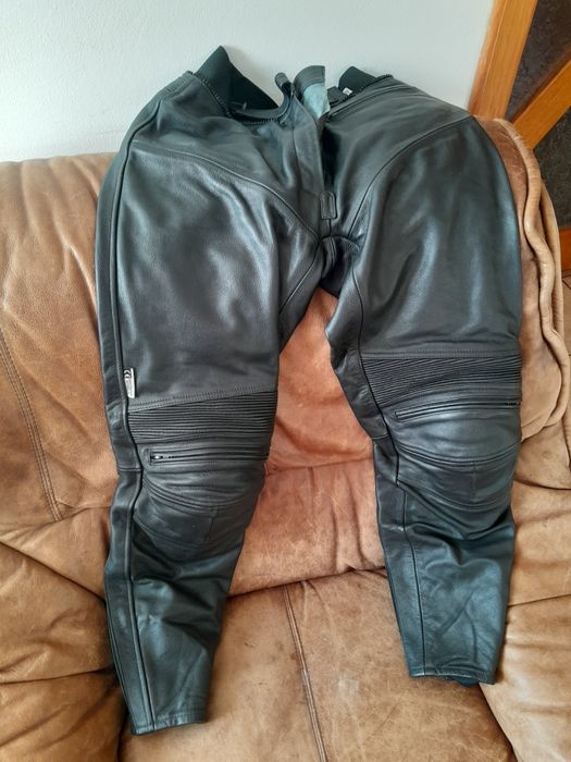 Pantaloni de piele pentru moto mărimea 42