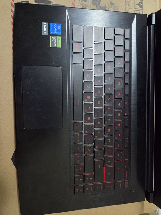 Геймърски лаптоп MSI Thin GF63 12UC