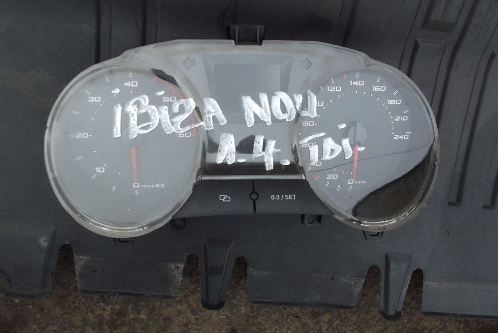 Ceasuri bord Seat Ibiza 6J 2008-2015 ceasuri bord Ibiza 6J dezmembrez