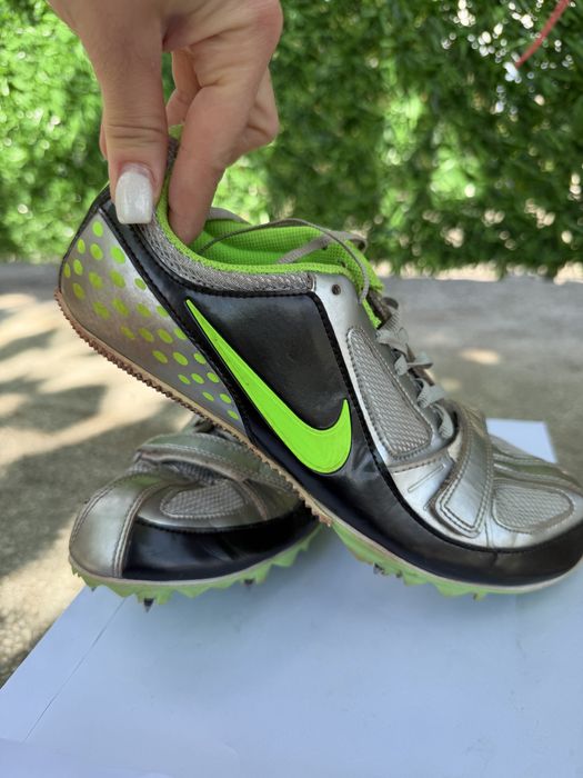 Оригинални Nike шпайкове №40 унисекс, подходящи за лека атлетика