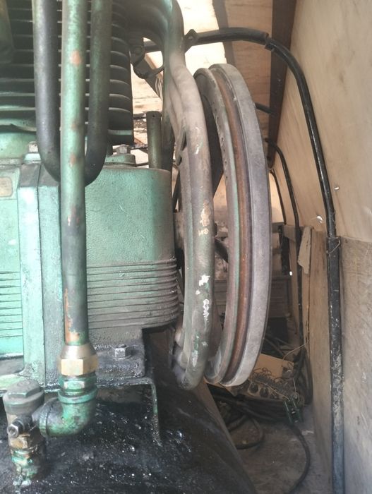 Продам Компрессор 500 л