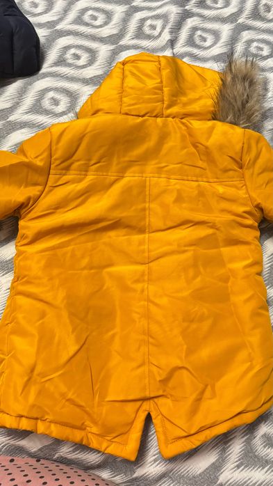 Продам куртку на мальчика