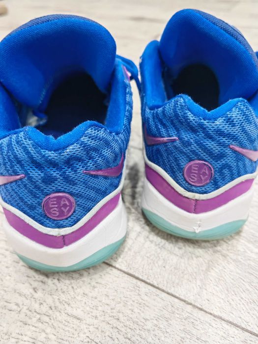 Кроссовки для баскетбола