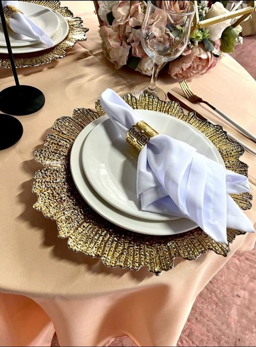 Аренда элитной посуды подтарельники подсвечник свечи вазы кольца ранер ...