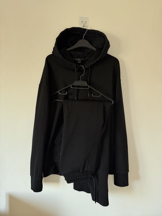 Compleu Louis Vuitton mărimea L fits M