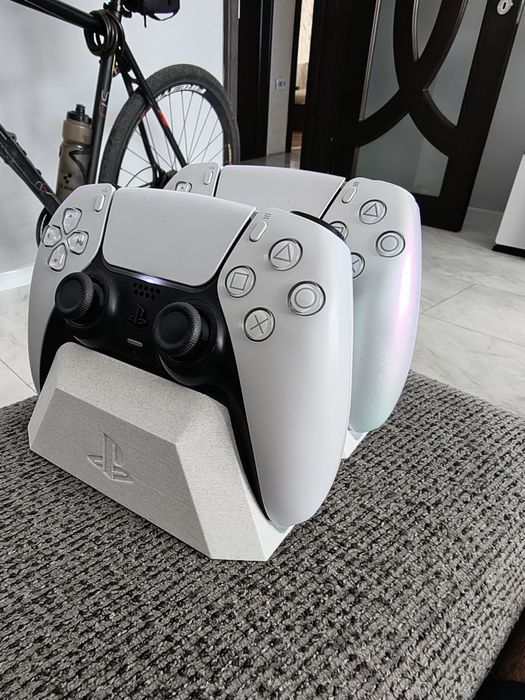Стойка за playstation 5 dualsense джойстици