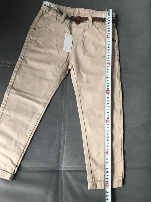 НОВ панталон LC Waikiki 110 см.