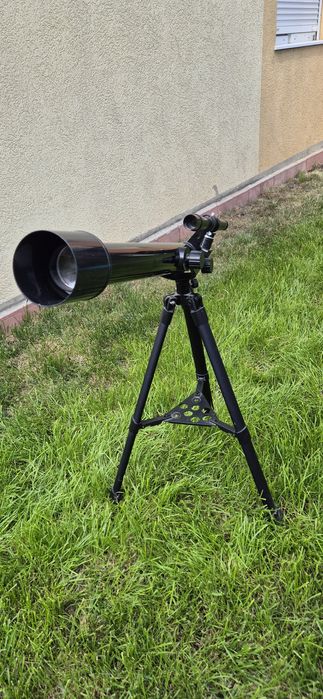 Telescop astronomic 525x