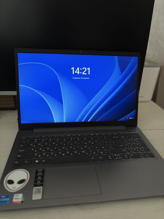 Lenovo IdeaPad 3 15ITL6 (модель 82H8)