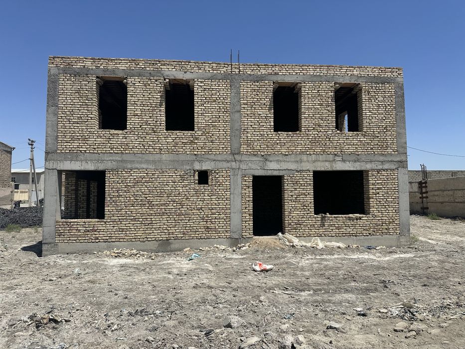 Ишлаб чикариш, химат курсатиш, склад учун мулжалланган жой сотилади!