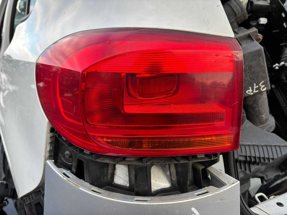 Stop de pe aripa stanga/dreapta Volkswagen Tiguan an 2013 facelift