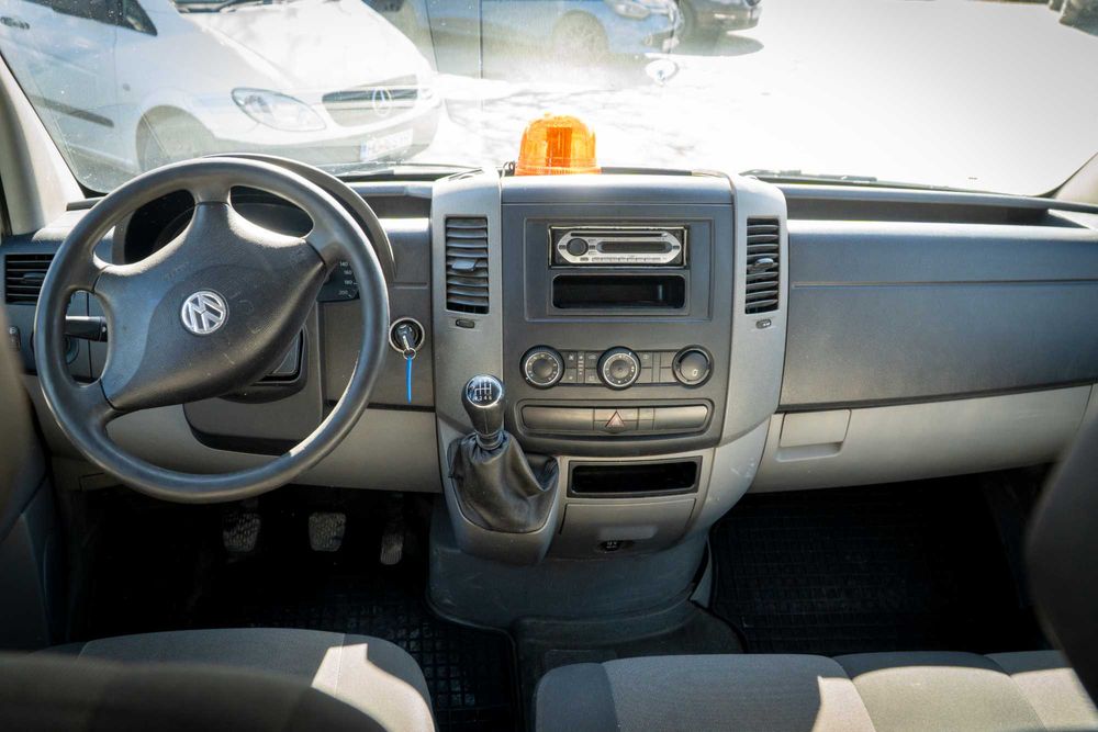 VW Crafter 7 locuri 2.0 TDI 2015