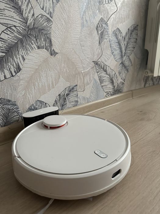 Продам робот пылесос